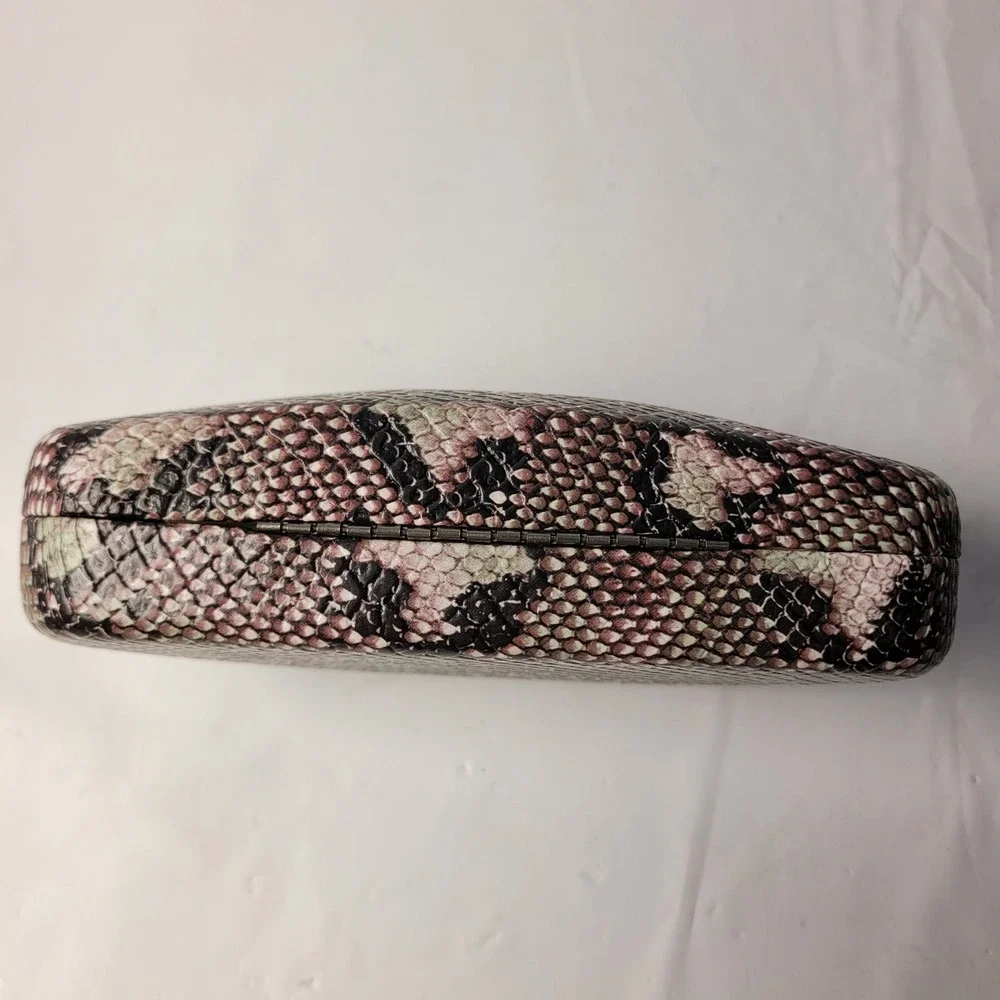 XOXO Eyeglasses Case Womens Brown Snakeskin‎ Hard Shell Clamshell Accessory